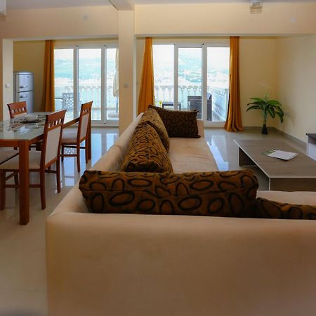 Mountain Bay Views Apartments 奈维斯 外观 照片
