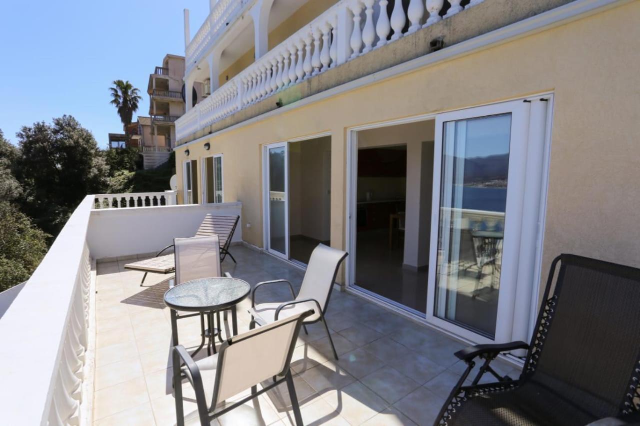 Mountain Bay Views Apartments 奈维斯 外观 照片