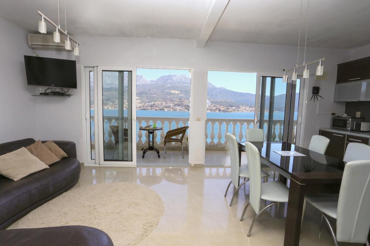 Mountain Bay Views Apartments 奈维斯 外观 照片