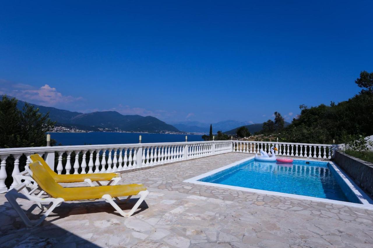 Mountain Bay Views Apartments 奈维斯 外观 照片