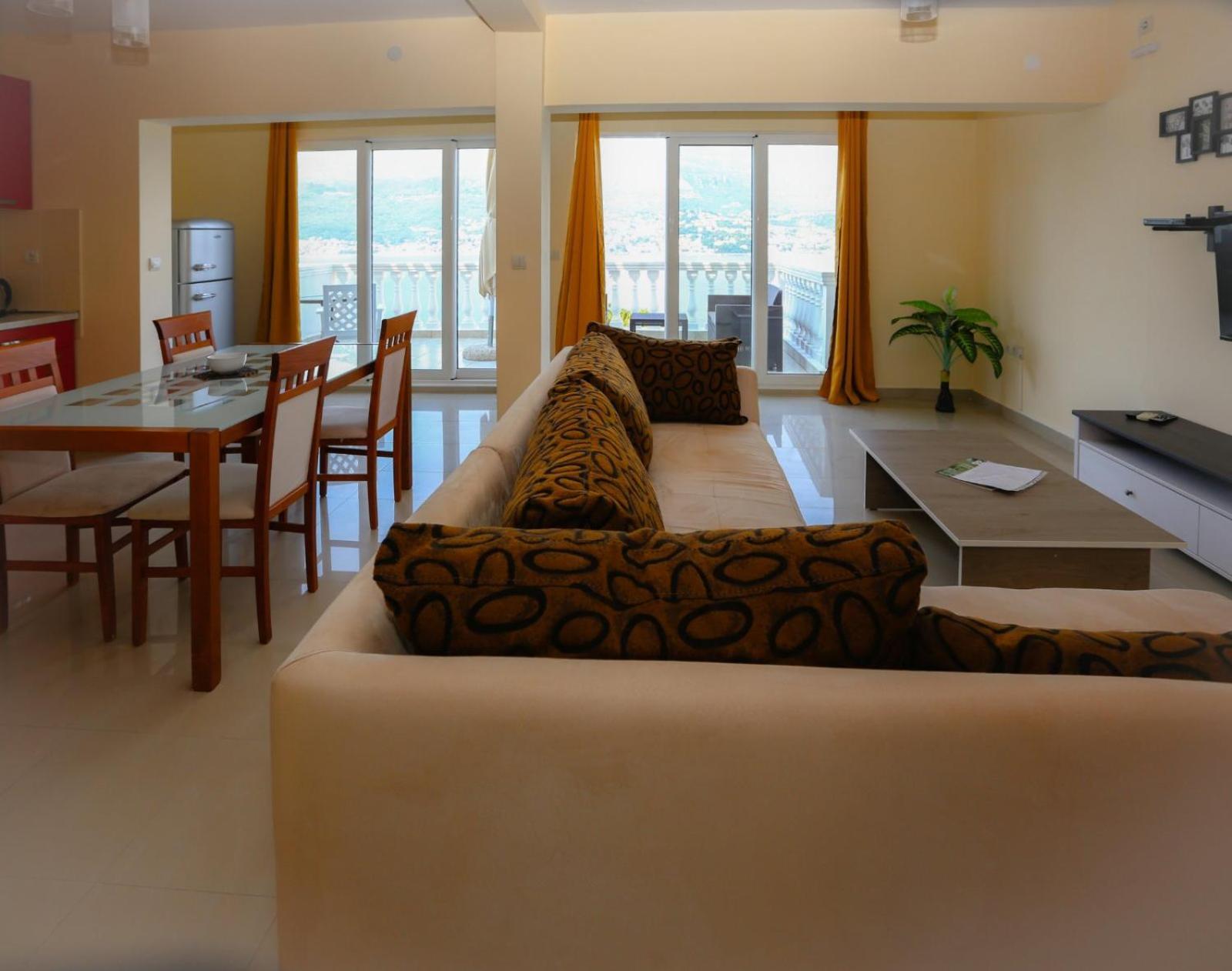 Mountain Bay Views Apartments 奈维斯 外观 照片