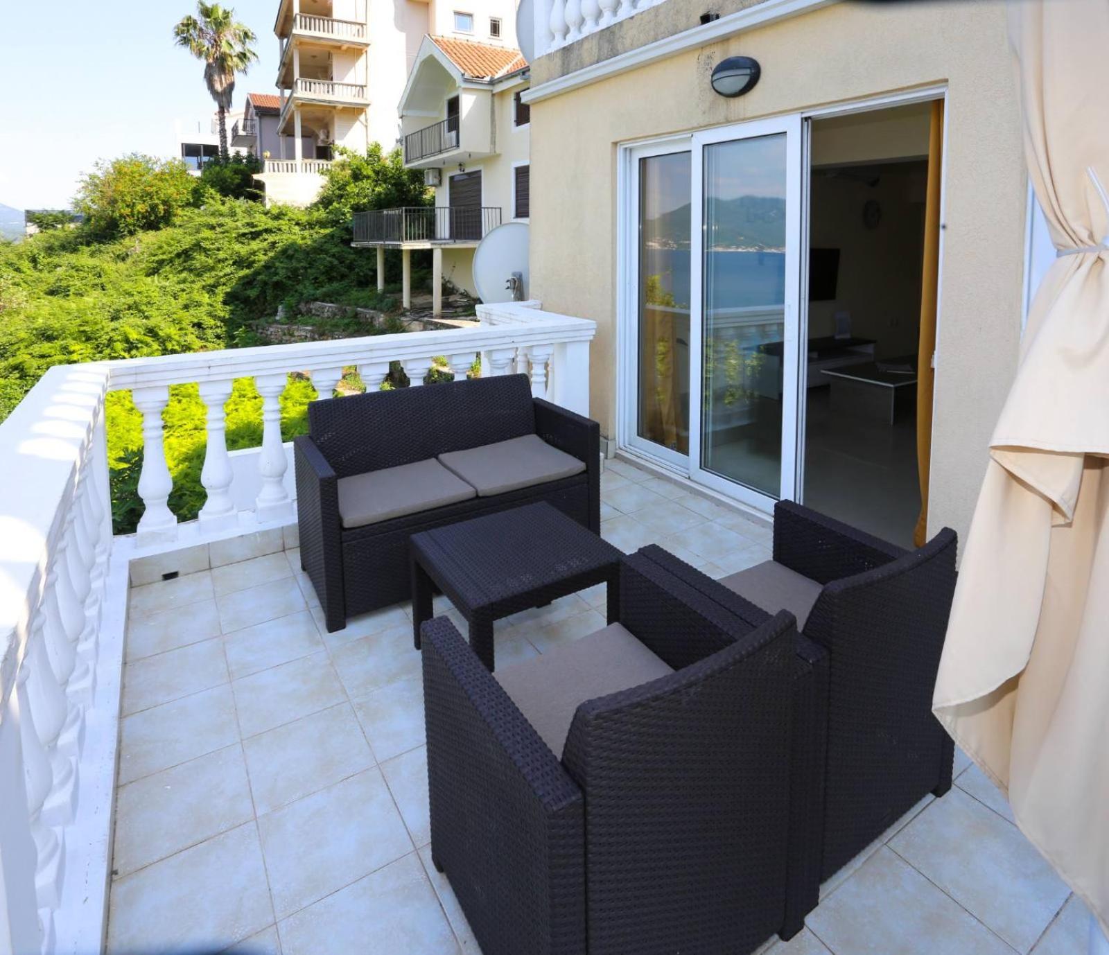 Mountain Bay Views Apartments 奈维斯 外观 照片